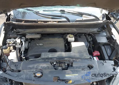 2017 Nissan Pathfinder S из США, поврежденный, VIN 5N1DR2MM8HC913644